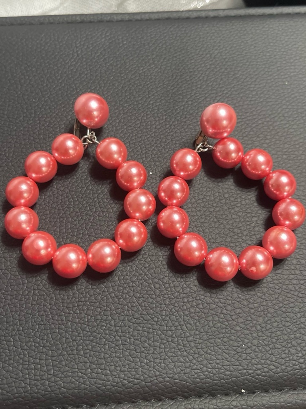 Avon Coral Pink Beaded Hoop Earrings woman’s pink